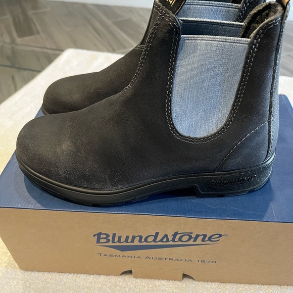 Blundstone Suede Chelsea Boot unisex USW-8, USM-6, AUS-5 steel grey/ pale denim. - Picture 14 of 14